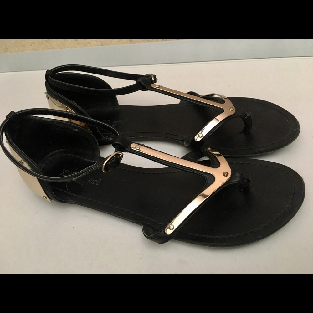 🚨ZiGi Girl - Sandals🚨